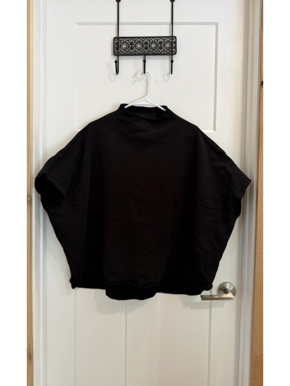 Frank & Eileen Malibu Travel Set Capelet + Sweatpants Black M